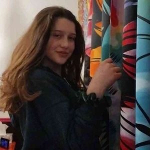 Meet your Posher, Sarah-jade